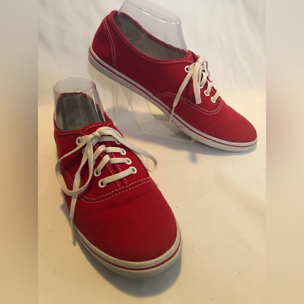 VANS Authentic Red Unisex Shoes-men’s 8, women’s 9.5